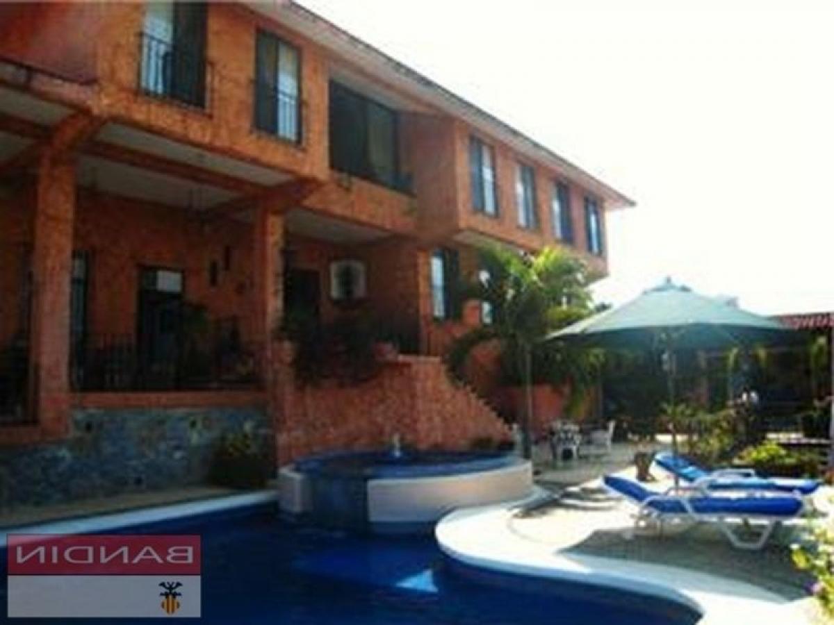 Дом с 5 спальнями в Герреро, Мексика № 169383