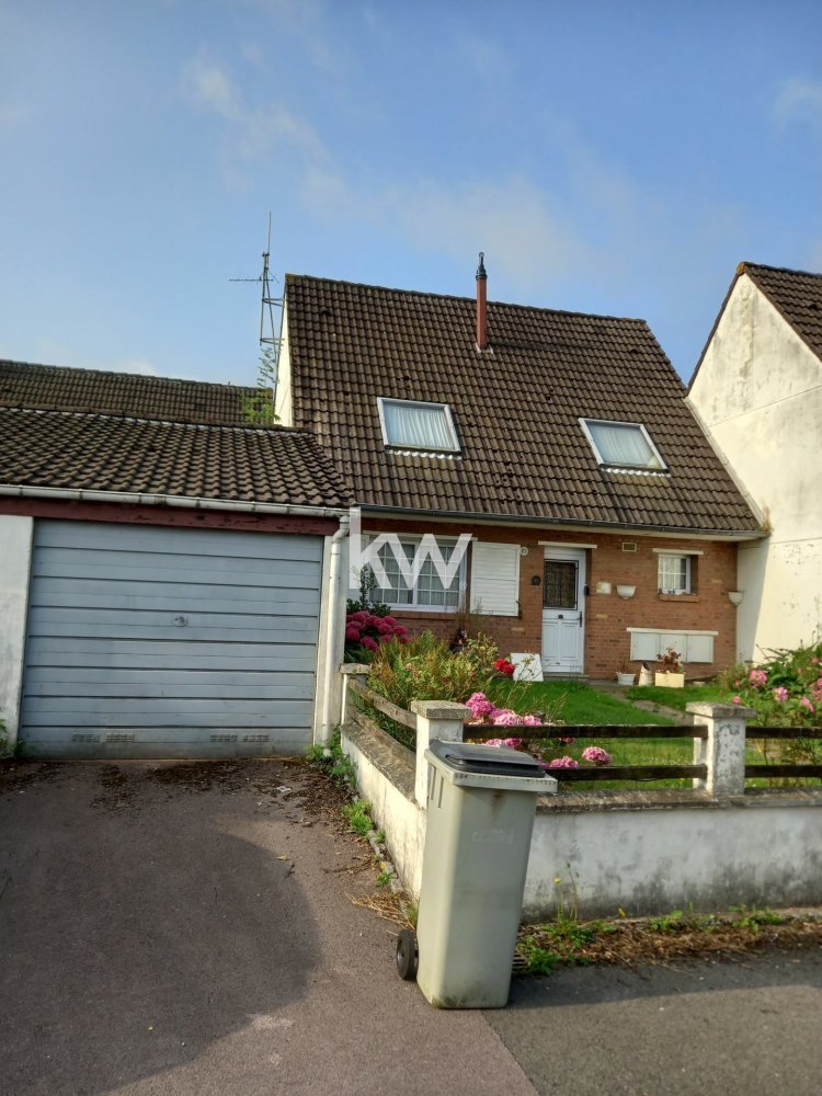 Casa de 3 dormitorios en Friville-Escarbotin, France No. 156750