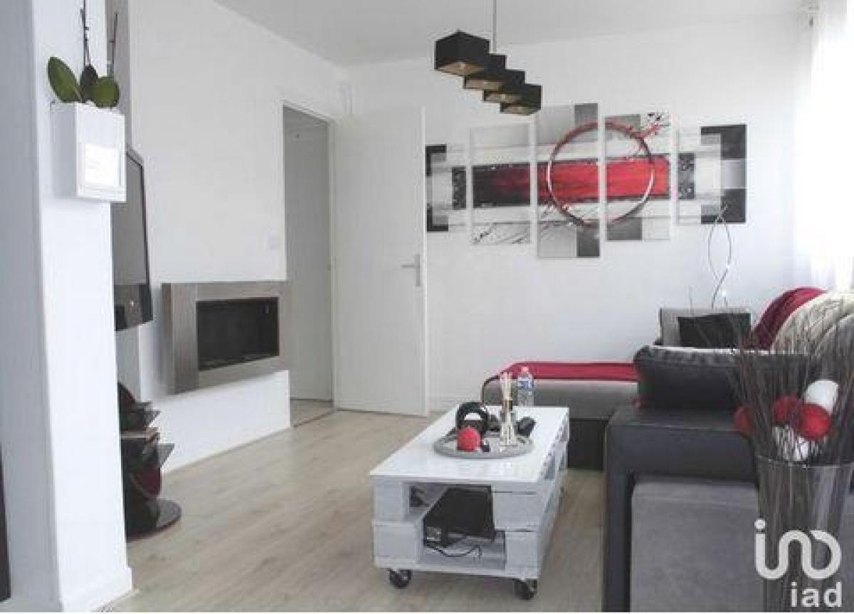 2 bedrooms Condo in Reims, France No. 30333
