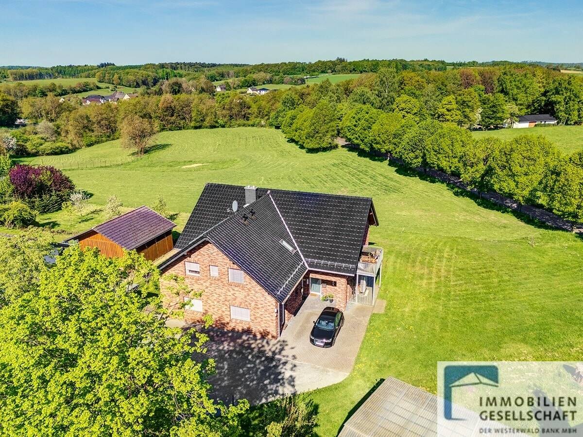 5غرفة تاون هاوس في Altenkirchen, Germany رقم 148406