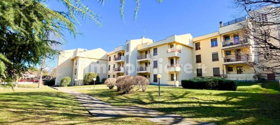 Apartamento de 3 dormitorios en Besana in Brianza, Italy No. 237959 11