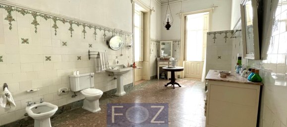 8 bedrooms House in Vila Nova de Gaia, Portugal No. 50990 11