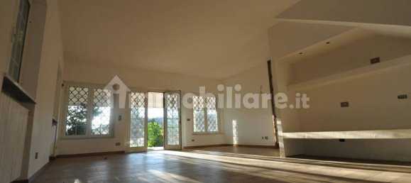 5 غرف نوم فيلا في Sarzana, Italy رقم 219936 14