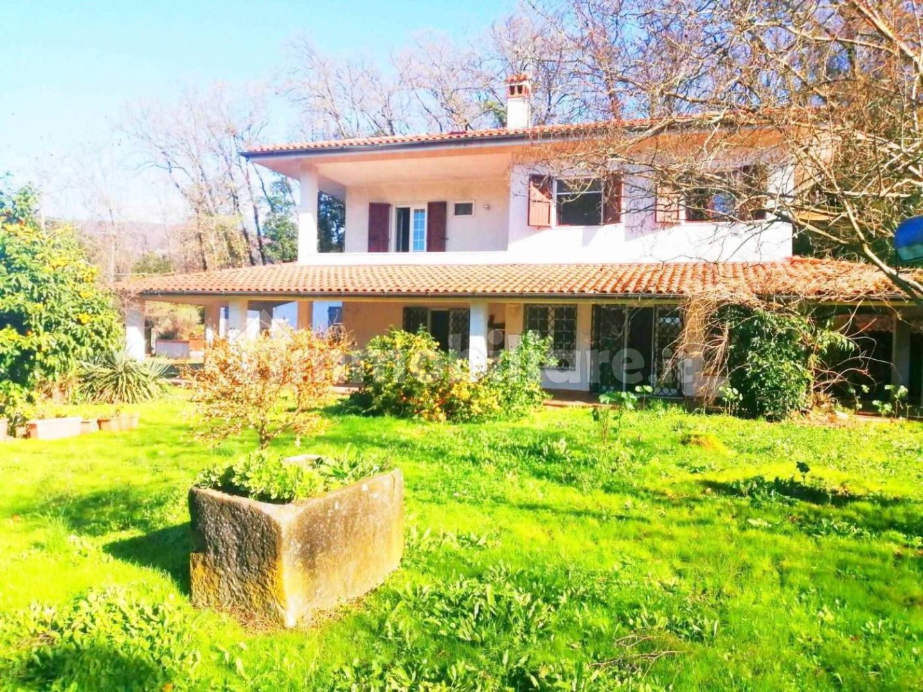 5 غرف نوم فيلا في Sarzana, Italy رقم 219936