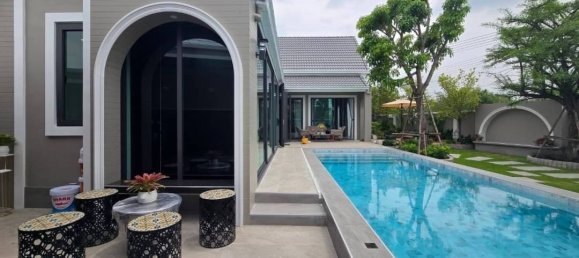 3 bedrooms Villa for sale in Pattaya, Chonburi, Eastern Thailand, Thailand № 33583 11