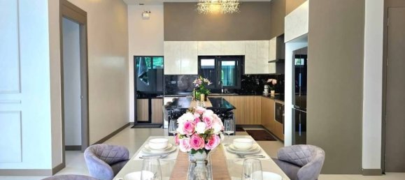3 bedrooms Villa for sale in Pattaya, Chonburi, Eastern Thailand, Thailand № 33583 2