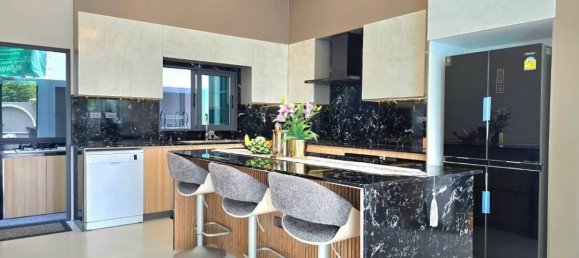 3 bedrooms Villa for sale in Pattaya, Chonburi, Eastern Thailand, Thailand № 33583 8