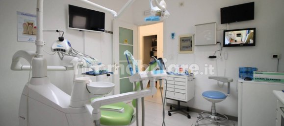 4 rooms Office in Syracuse, Italy No. 348936 17