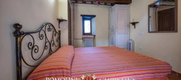 1 bedroom House in Ortignano Raggiolo, Italy No. 216446 15
