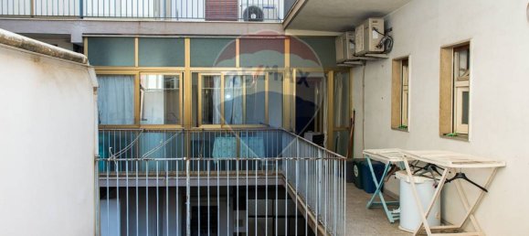 6 bedrooms Apartment in Catania, Italy No. 308721 17