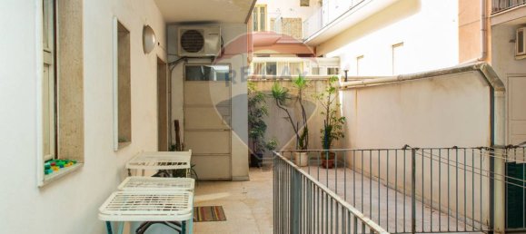 6 bedrooms Apartment in Catania, Italy No. 308721 16