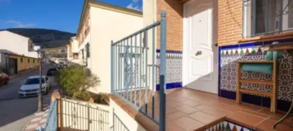 3 bedrooms House in Alfacar, Spain No. 141529 2