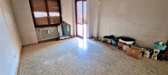 3 bedrooms Penthouse in Vigevano, Italy No. 75209 30