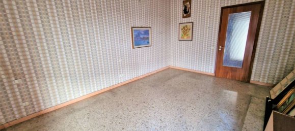 3 bedrooms Penthouse in Vigevano, Italy No. 75209 26