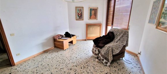 3 bedrooms Penthouse in Vigevano, Italy No. 75209 4