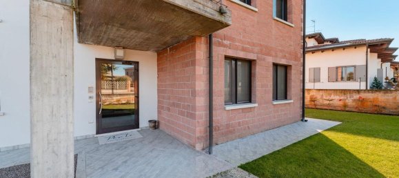 6غرفة منزل في Castellucchio, Italy رقم 268599 27