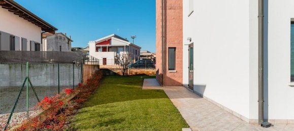 6غرفة منزل في Castellucchio, Italy رقم 268599 3