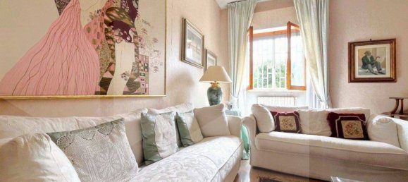 4-salle Appartement à Bari, Italy No. 20715 35