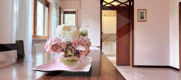 4-salle Appartement à Bari, Italy No. 20715 22