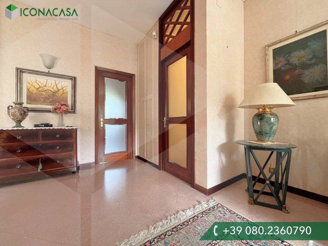 4-salle Appartement à Bari, Italy No. 20715