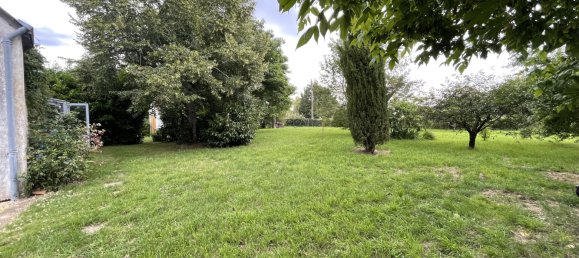 Casa de 1 dormitorio en Guilly, France No. 260655 8