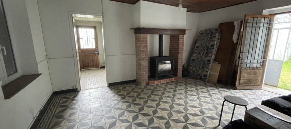 Casa de 1 dormitorio en Guilly, France No. 260655 9