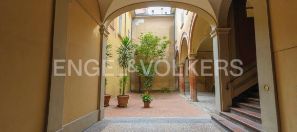 5 bedrooms Apartment in Bologna, Italy No. 64996 20