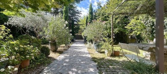 6 bedrooms House in Vaison-la-Romaine, France No. 288005 2