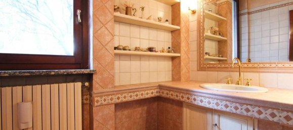 4 rooms Villa in Seregno, Italy No. 153180 16