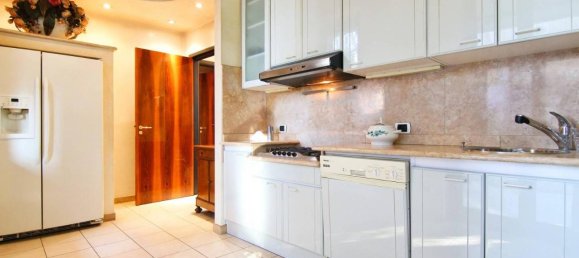 4 rooms Villa in Seregno, Italy No. 153180 11