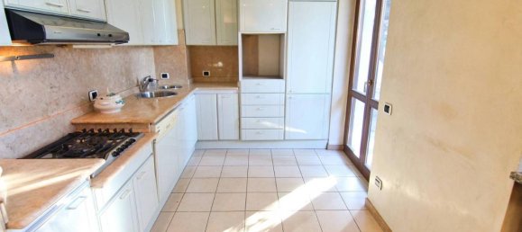 4 rooms Villa in Seregno, Italy No. 153180 7