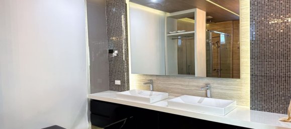 3 bedrooms Penthouse in Khlong Toei, Thailand No. 4393 19