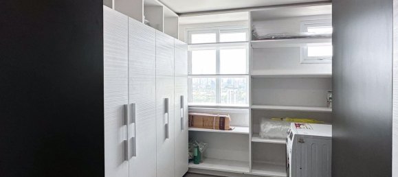 3 bedrooms Penthouse in Khlong Toei, Thailand No. 4393 12