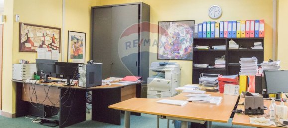 158m² Office in San Donato Milanese, Italy No. 61954 4