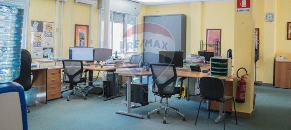 158m² Office in San Donato Milanese, Italy No. 61954 19