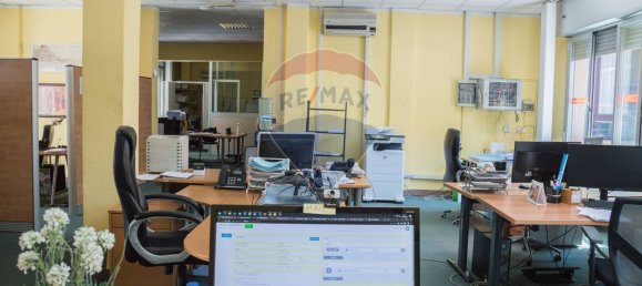 158m² Office in San Donato Milanese, Italy No. 61954 17