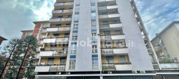 2 bedrooms Apartment in Desio, Italy No. 78256 4