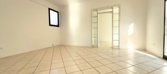 Gewerbliche Immobilie in Vicenza, Italy 140m², Nr. 312179 10