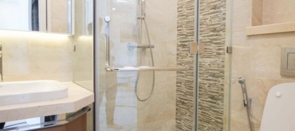 2 rooms Office in District 1, Vietnam No. 17713 12