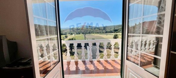 Дом с 4 спальнями в Паул, Португалия № 160749 4