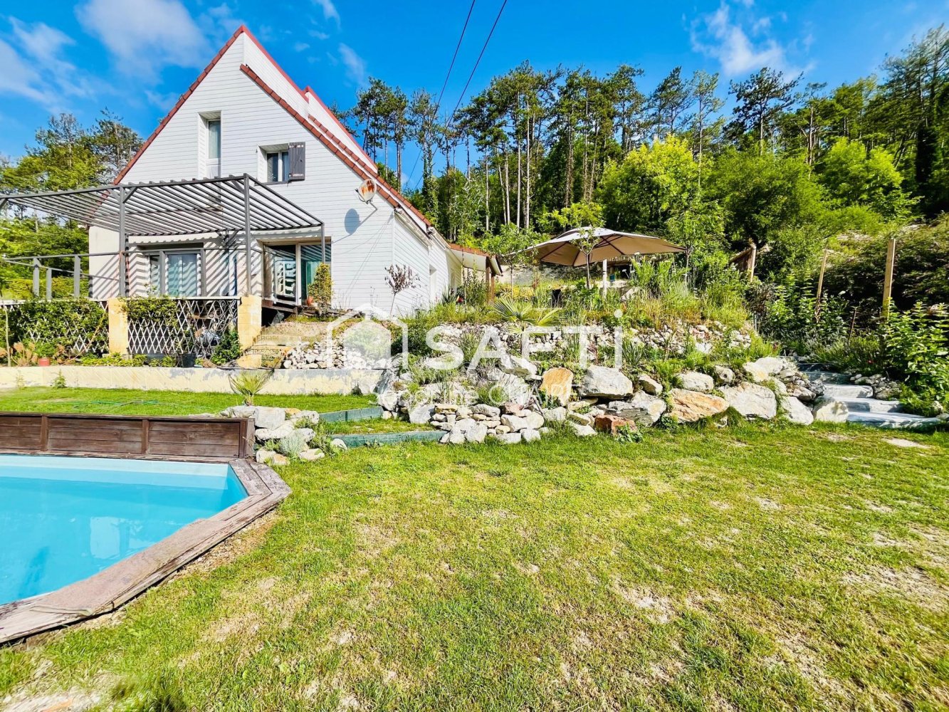 3 bedrooms House in Houdan, France No. 305211