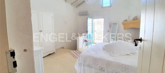 4 bedrooms House in Alliste, Italy No. 131668 12