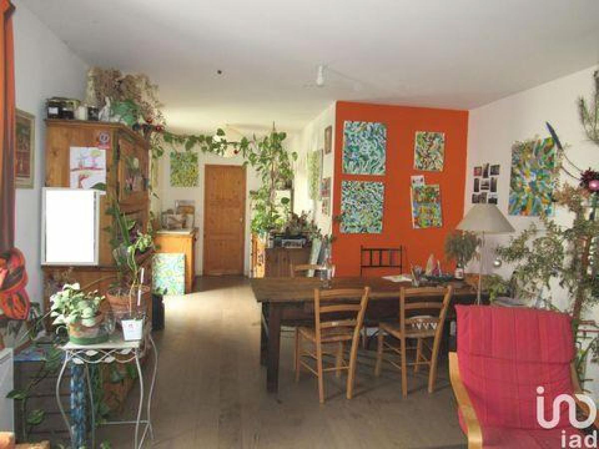 Casa de 4 dormitorios en Pignan, France No. 23488