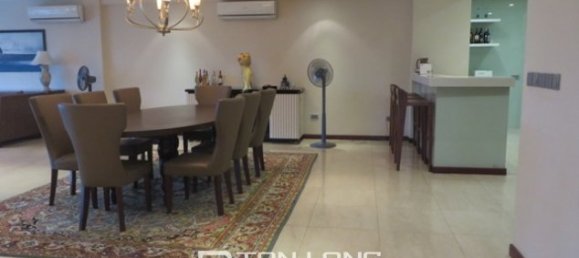 4 غرف نوم شقة في Tay Ho, Vietnam رقم 3517 3