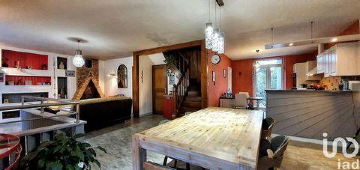 Casa de 4 dormitorios en Muzillac, France No. 7437