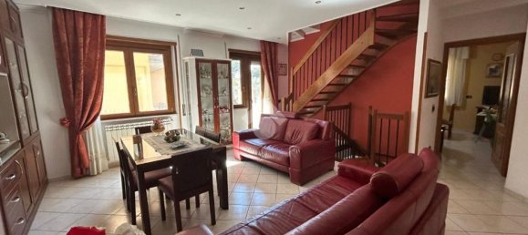 5-Zimmer Villa in Aprilia, Italy, Nr. 201354 3