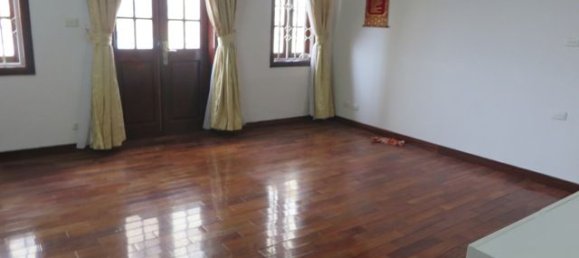 Вилла с 4 спальнями в Тэйхо, Вьетнам № 4609 13