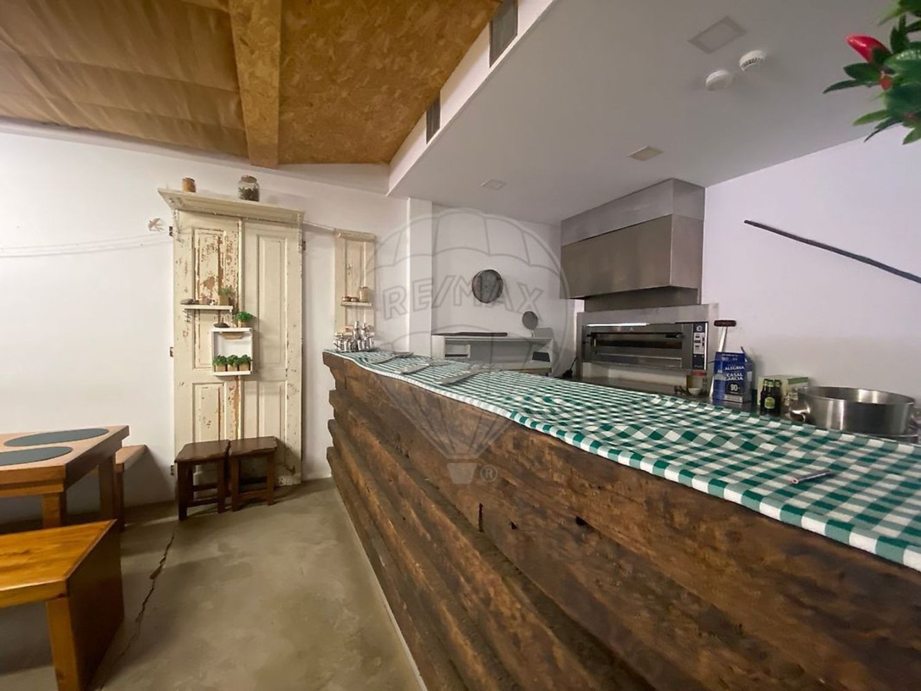 200m² Commercial property in Aveiro, Portugal No. 228435