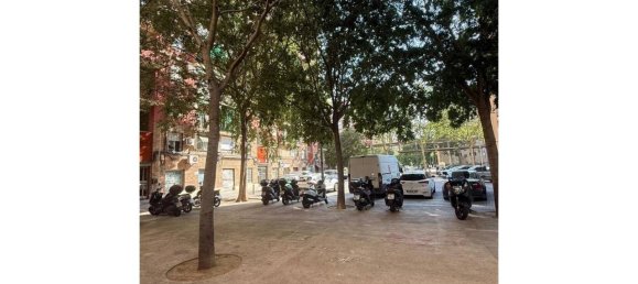 Квартира с 3 спальнями в Сан-Марти, Испания № 189960 4