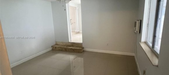 3 Schlafzimmer Villa in Miami, USA, Nr. 614455 10